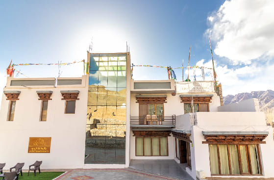 Hotel Zambala Inn
